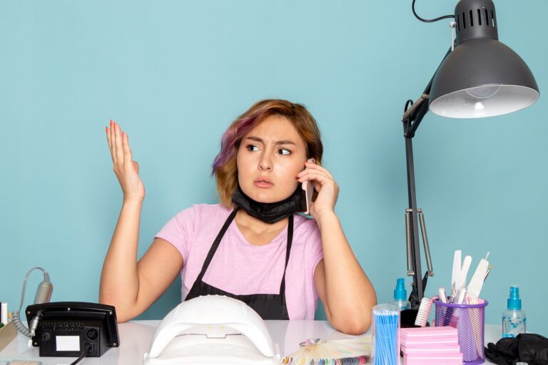 Dlaczego klientki nie&nbsp;wracają do&nbsp;salonu kosmetycznego i&nbsp;jak to&nbsp;zmienić? Marketing w&nbsp;branży Beauty